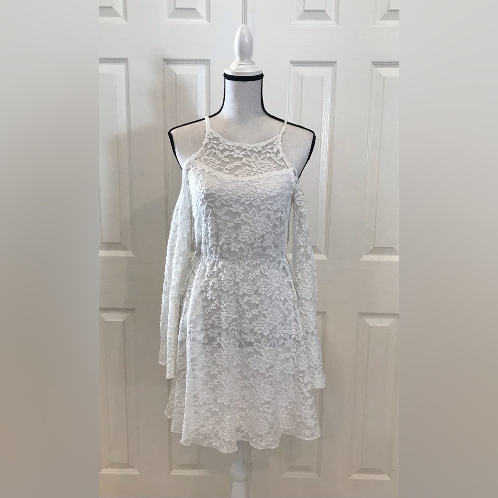 Almost Famous White Off the Shoulder Dress size S